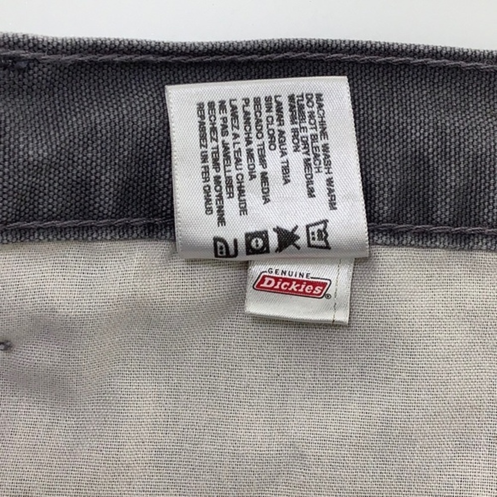 Dickes gray jean cargo shorts relaxed fit size 38 EUC - Picture 15 of 16